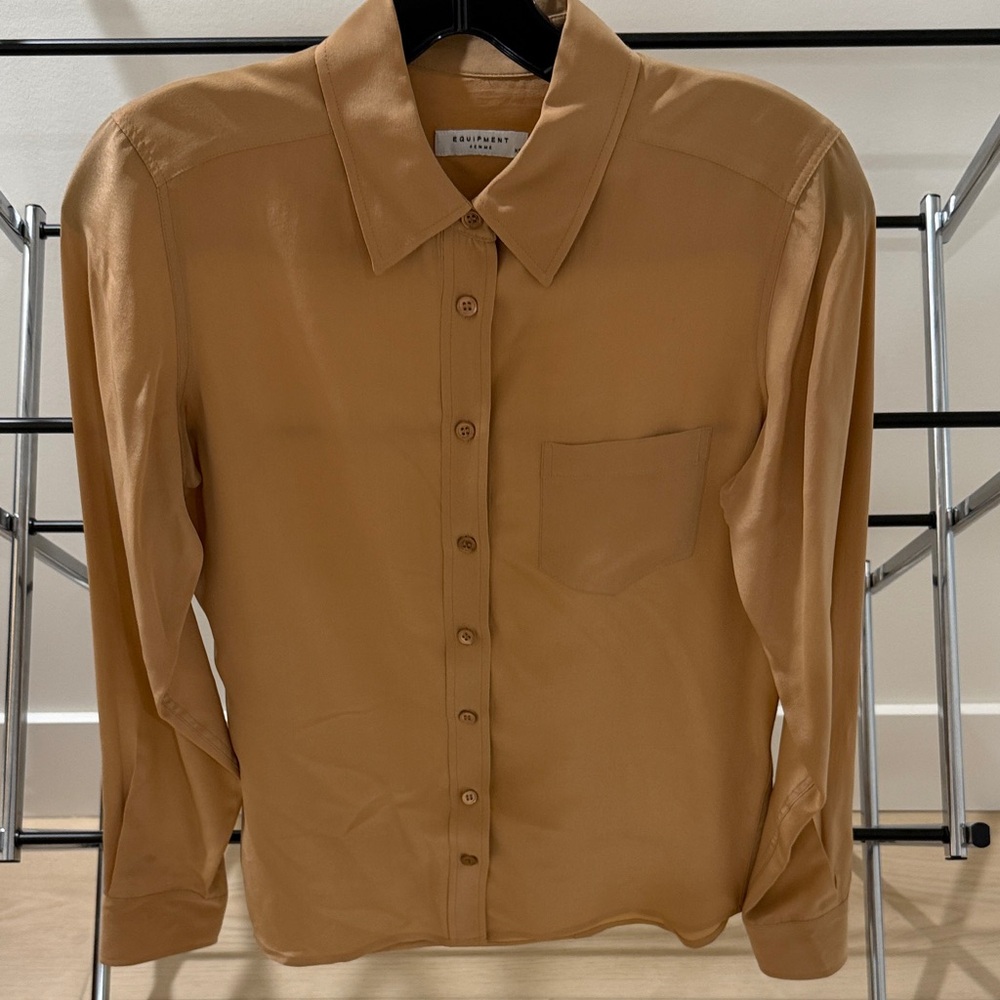 Equipment Essential Silk Shirt